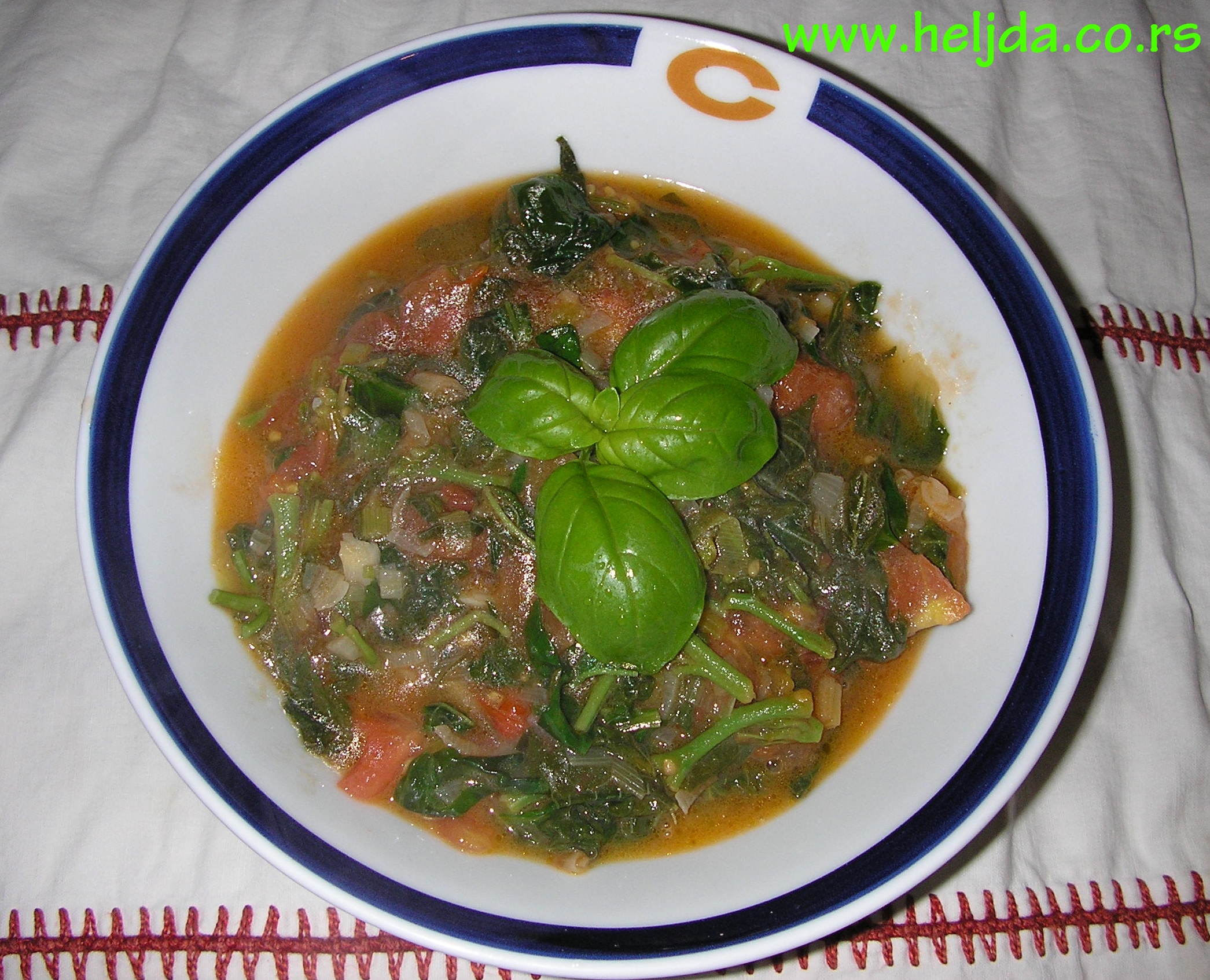 Mediteranski prilog od štira, paradajza i bosiljka 