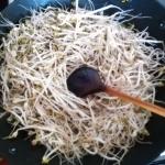 Mung klice se dinstaju u woku